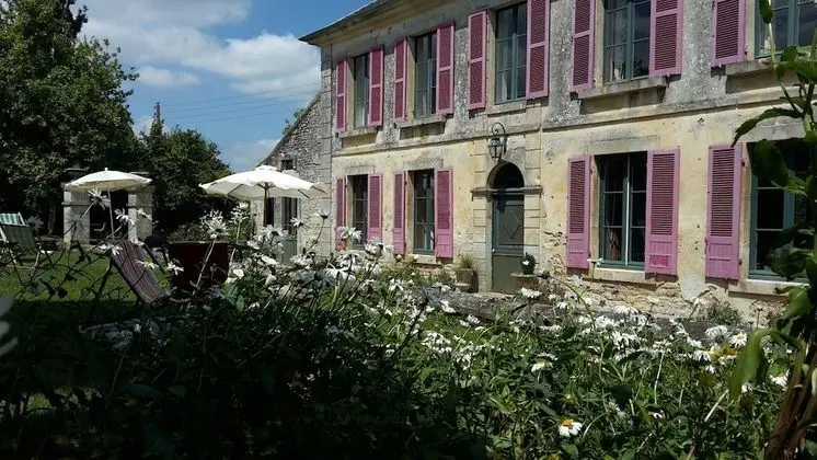 Le Presbytère de Champcerie - Dış Mekan