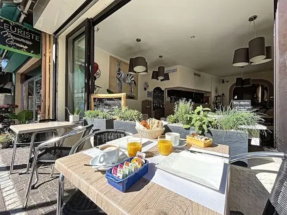 Le Provence Hôtel Golfe Juan - Yerinde Yemek