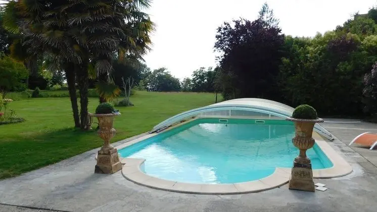 Le Relais De La Tour - Havuz