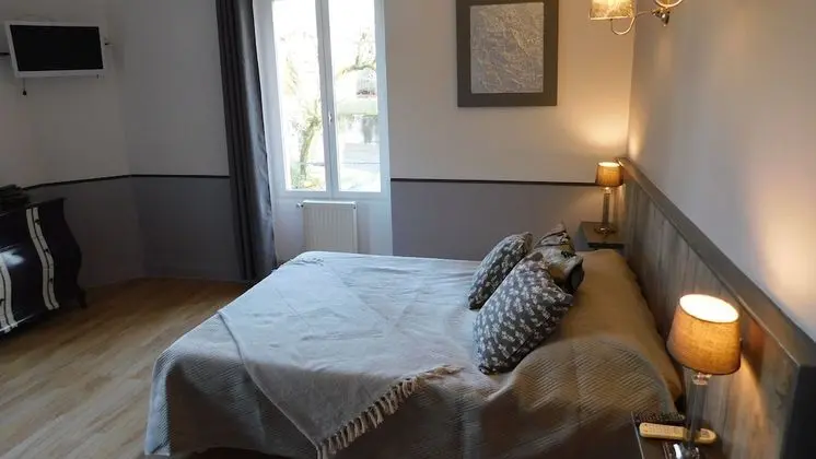 Le Relais De La Tour - Oda