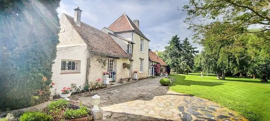 Le Relais D'eugénie: Maison D'hôtes en Forêt D'orléans - 1