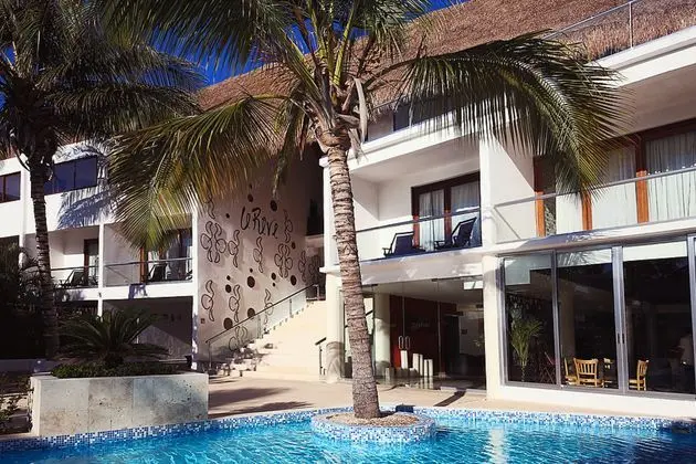 Le Reve Boutique Beachfront Hotel