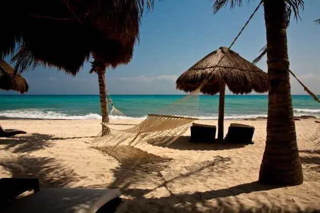 Le Reve Boutique Beachfront Hotel - Plaj