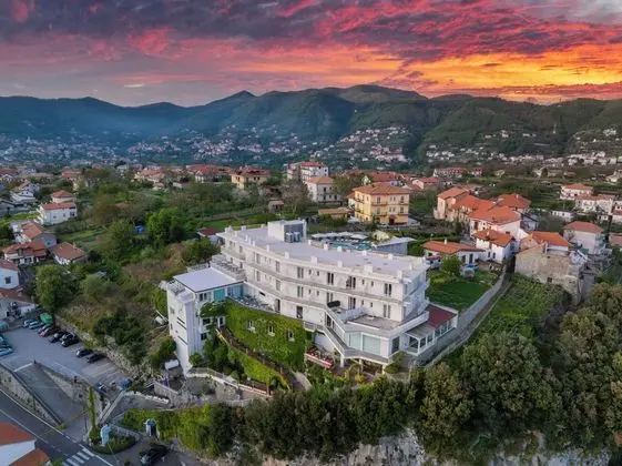 Hotel Le Rocce - Dış Mekan