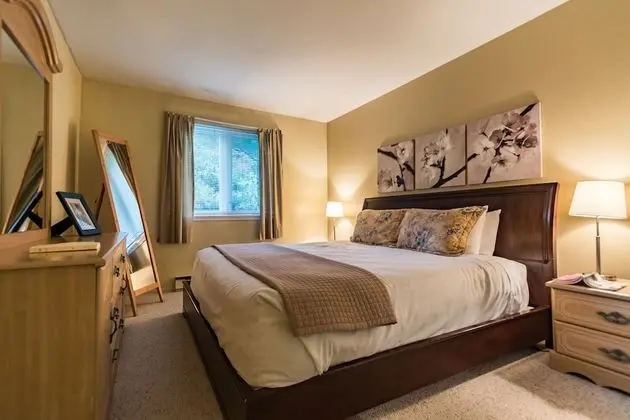 Le Ruisseau by Tremblant Sunstar