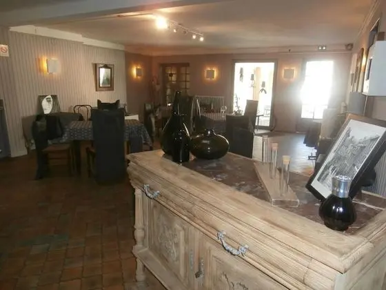 Hotel Le Saint Yves - Lobi