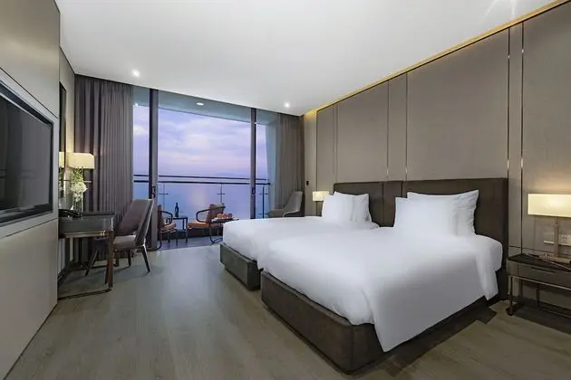 Le Sands Oceanfront Danang Hotel - Oda