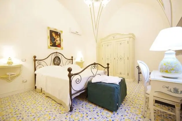 Le Scuderie di Villa Ravenna - Oda