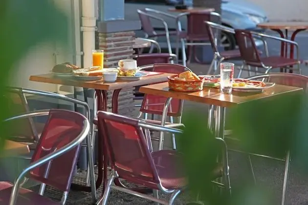 Hotel Le Terminus d'Albi - Kahvaltı