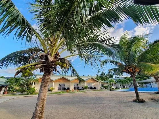 Le Uaina Beach Resort - 1
