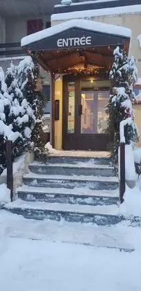 Hotel le YAKA - Dış Mekan