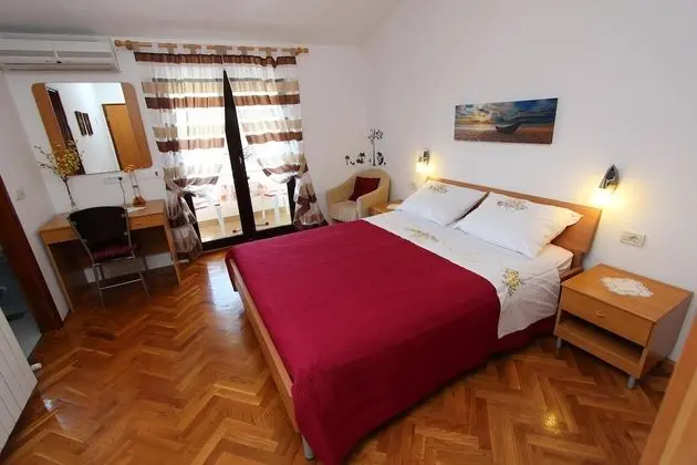 Lea Double Room With Balcony