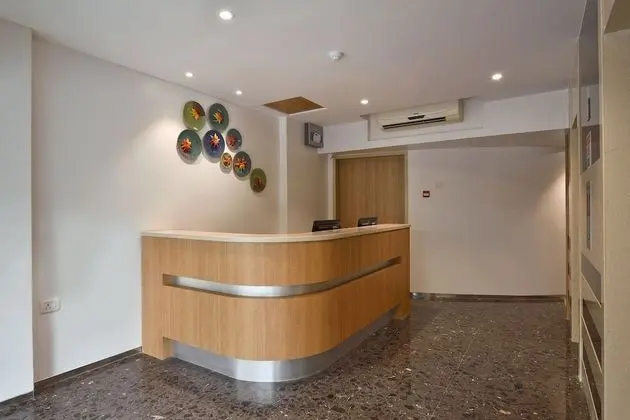 Hotel Leafio Mumbai - Lobi