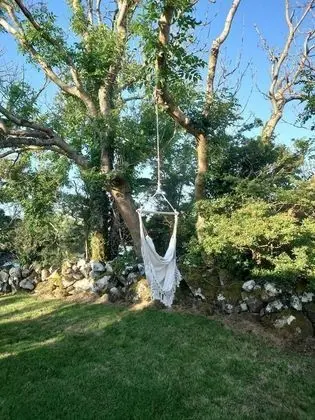 Leap Year Cottage by Lake Beaghcauneen in Clifden - Dış Mekan