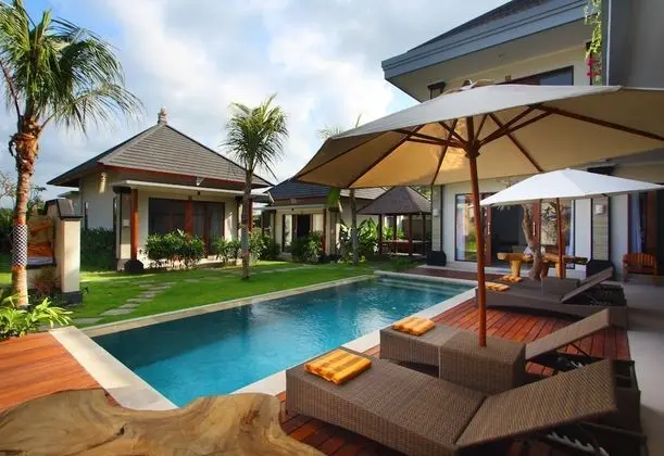 Lebak Bali Residence - Havuz