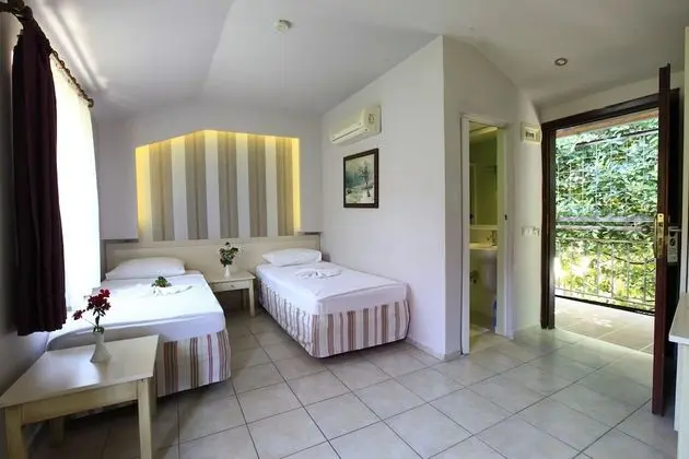Leda Beach Hotel - Oda