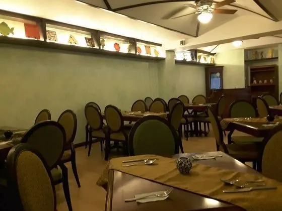 Lee Boutique Hotel Tagaytay - Yeme / İçme