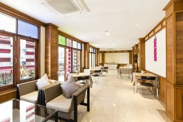 Lee Chiang Hotel - Yerinde Yemek