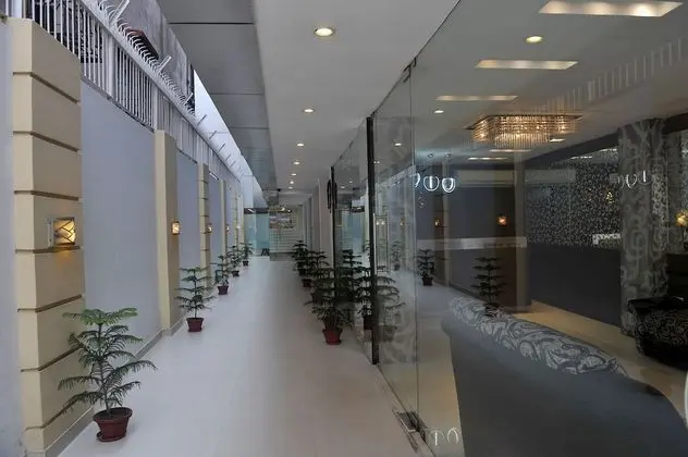 Hotel Lee International