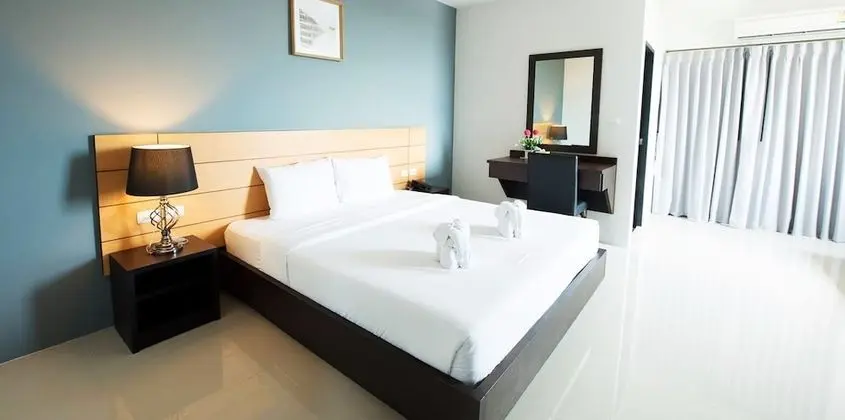 Lee Hotel