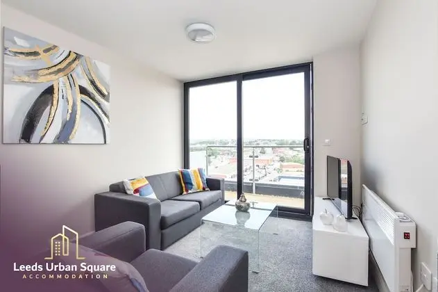 Leeds Urban Square Apartments - Lobi