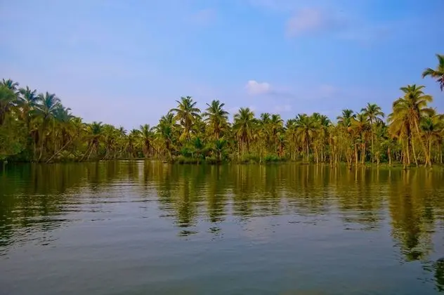 Leela Backwaters Inn