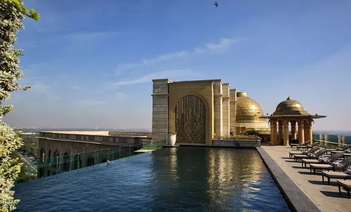 The Leela Palace New Delhi - Havuz