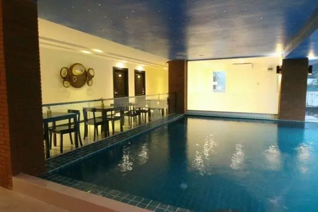 Leelawadee Modern Resort Huaykwang - Havuz