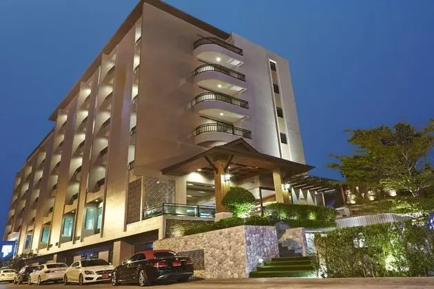 LEEVANA HOTEL