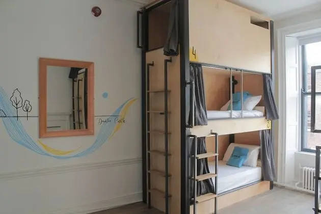 Leevin Hostel - Oda