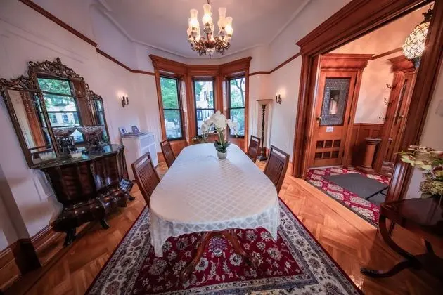 Lefferts Gardens Residence Bed and Breakfast - 1