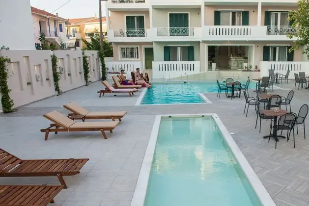 Lefkadio Suites - Havuz