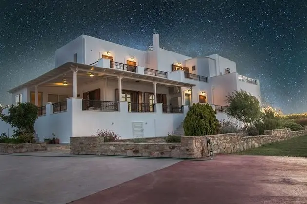 Lefteris Studios