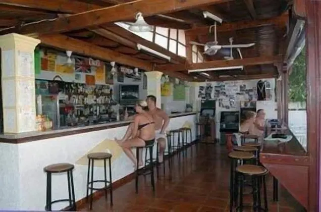 Leftis Romantica - Bar