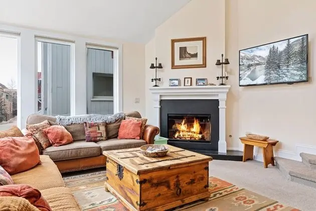 Legacy House by Avantstay Beautiful 4 BR Home in Great Location w/ Hot Tub