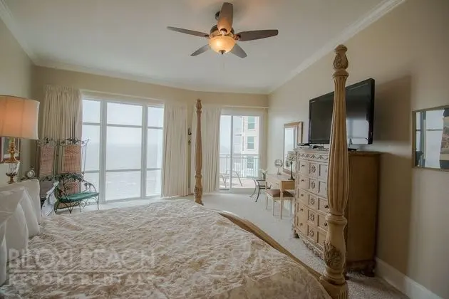 Legacy I 1306 Penthouse - Oda