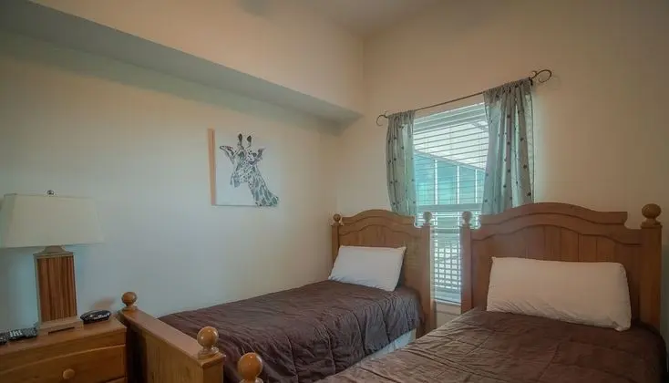 Legacy II 1404 Penthouse - Oda