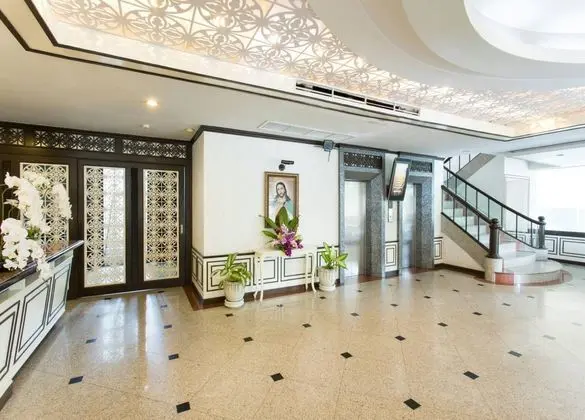 THE LEGACY HOTEL