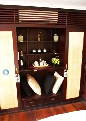 Legend Halong Private Cruise - Oda