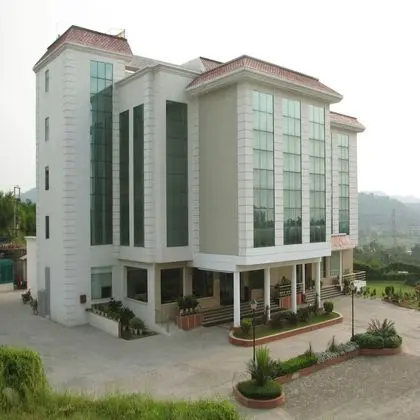 Hotel Legend Sarovar Portico, Baddi