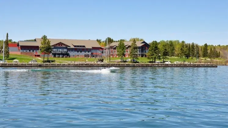 Legendary Waters Resort & Casino