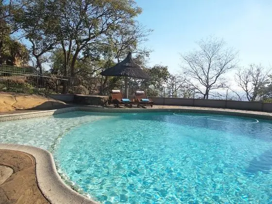 LegenDery Backpackers - Havuz