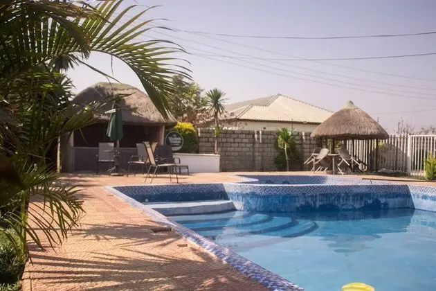 Leget Lodges & Gardens - Havuz