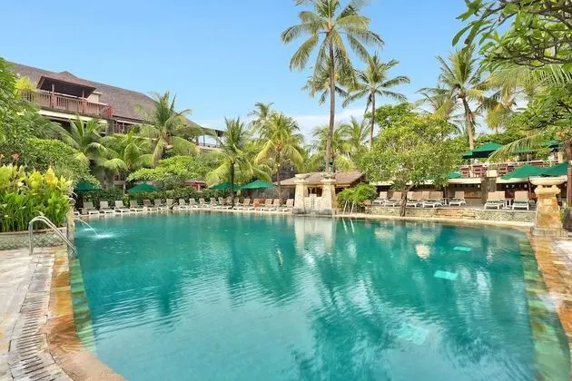 Legian Beach Hotel - CHSE Certified - Havuz