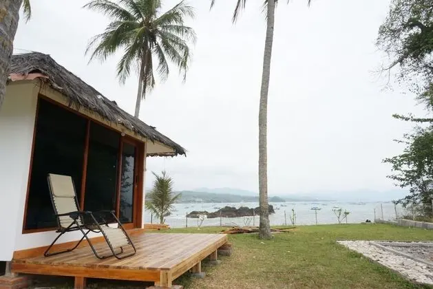 Legon Pari Beach Resort
