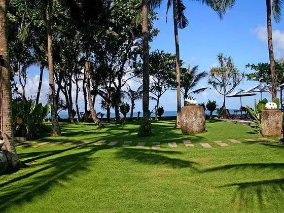 Legong Keraton Beach Hotel