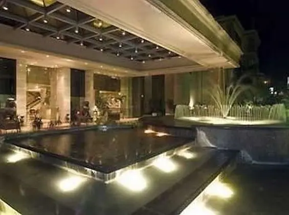 LeGreen Suite 2 Pejompongan
