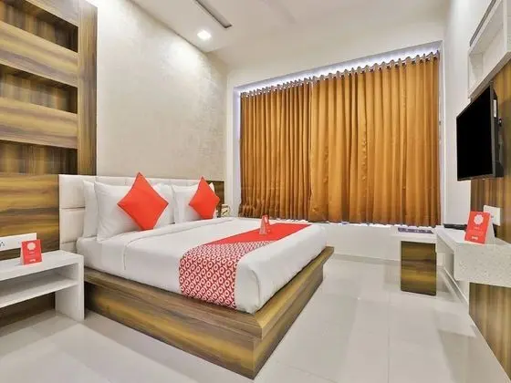 Hotel Leisure by Sky Stays