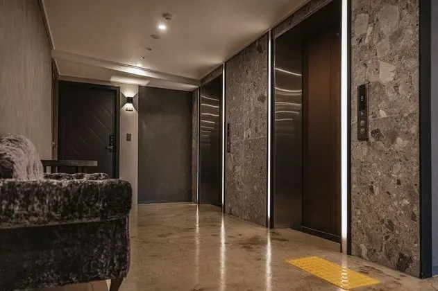 LeMain Hotel Seogwipo - İç Mekan
