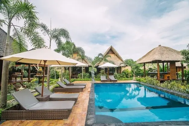 Lembongan Bay Shore Huts - CHSE Certified - Havuz